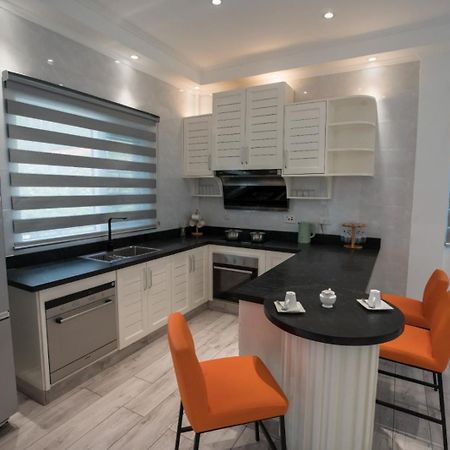 Waterlily Guesthouse بو فالون المظهر الخارجي الصورة